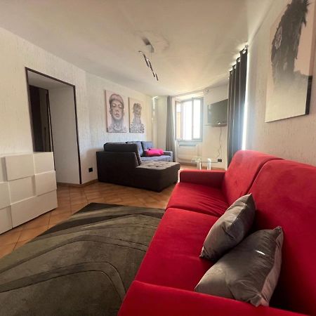 Apartment In Central Square With Lake View Lenno Eksteriør bilde