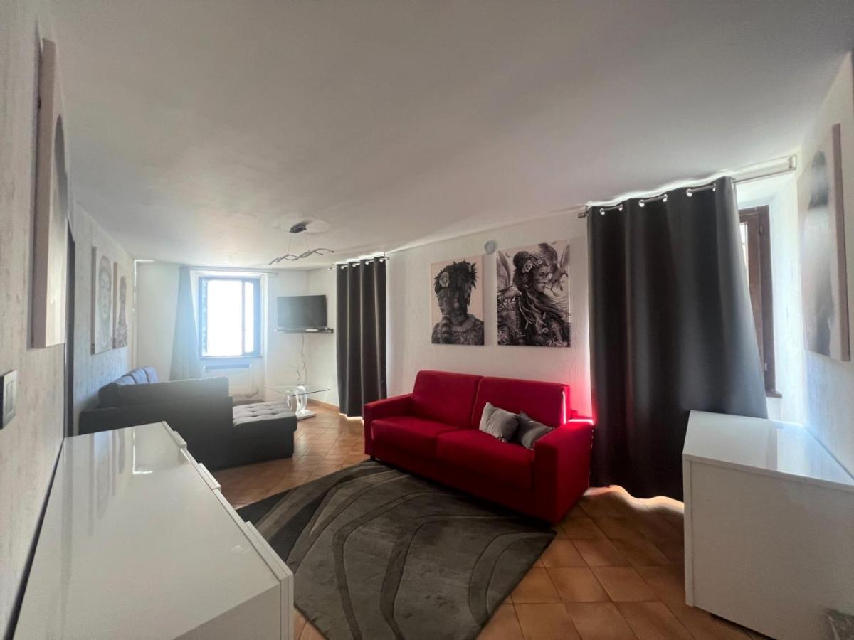 Apartment In Central Square With Lake View Lenno Eksteriør bilde